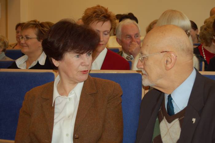 Profesor Elżbieta Biernat i profesor Jerzy Prokopiuk.Fot. Anna Malcer-Zakrzacka