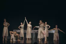 Spektakl teatru tańca PUZZLE w reżyserii i choreografii Karoliny Kucy. Nagroda Rektora UG dla  najlepszego spektaklu tegorocznego "PSTRO. II Przeglądu Studenckich Teatralnych Realizacji Offowych"