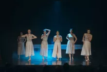 Spektakl teatru tańca PUZZLE w reżyserii i choreografii Karoliny Kucy. Nagroda Rektora UG dla  najlepszego spektaklu tegorocznego "PSTRO. II Przeglądu Studenckich Teatralnych Realizacji Offowych"