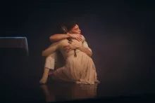 Spektakl teatru tańca PUZZLE w reżyserii i choreografii Karoliny Kucy. Nagroda Rektora UG dla  najlepszego spektaklu tegorocznego "PSTRO. II Przeglądu Studenckich Teatralnych Realizacji Offowych"