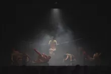 Spektakl teatru tańca PUZZLE w reżyserii i choreografii Karoliny Kucy. Nagroda Rektora UG dla  najlepszego spektaklu tegorocznego "PSTRO. II Przeglądu Studenckich Teatralnych Realizacji Offowych"