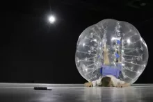 Spektakl "Body report" - chor. i  wyk. Natalia Murawska. Fot. Asia Świder