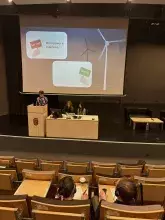 Dwujęzyczna konferencja "Energia Wiatrowa" studentów translatoryki Filologii angielskiej