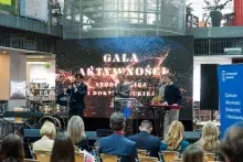 IV Gala Aktywności Studenckiej i Doktoranckiej - nasi studenci Zuzanna Cieśla, Seweryn Łyś, Anna Witkowska i Adam Dobrocki Laureatami Nagród Artystycznych Rektora UG