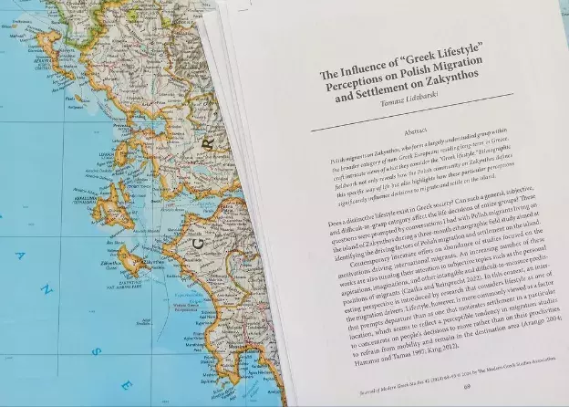 Artykuł Tomasza Lidzbarskiego ukazał się w „Journal of Modern Greek Studies”
