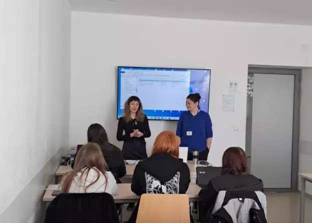 visiting teacher Kübra Çakıroğlu