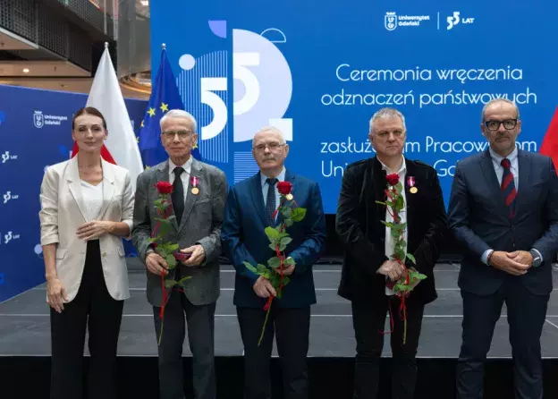 Medale RP za Długoletnią Służbę dla pracowników naukowych naszego Wydziału: Jolanty Hinc,…