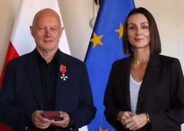 Prof. Mirosław Przylipiak odznaczony Krzyżem…