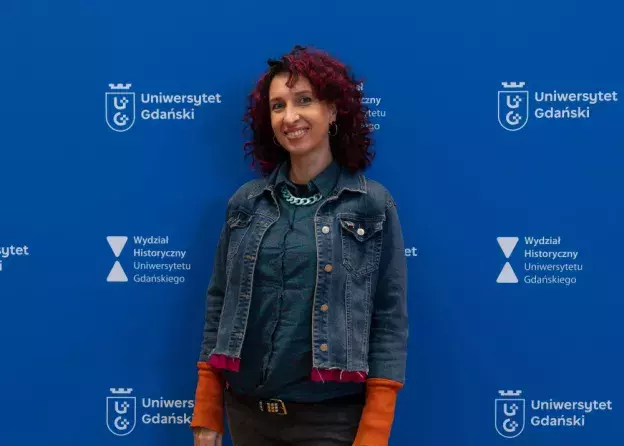 Siłowanie z historią i ślady dzieciństwa -…