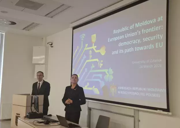 "Moldova at Europe’s frontier: democracy,…