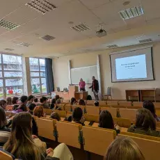 Stocznia po godzinach - dr Iwona Zając